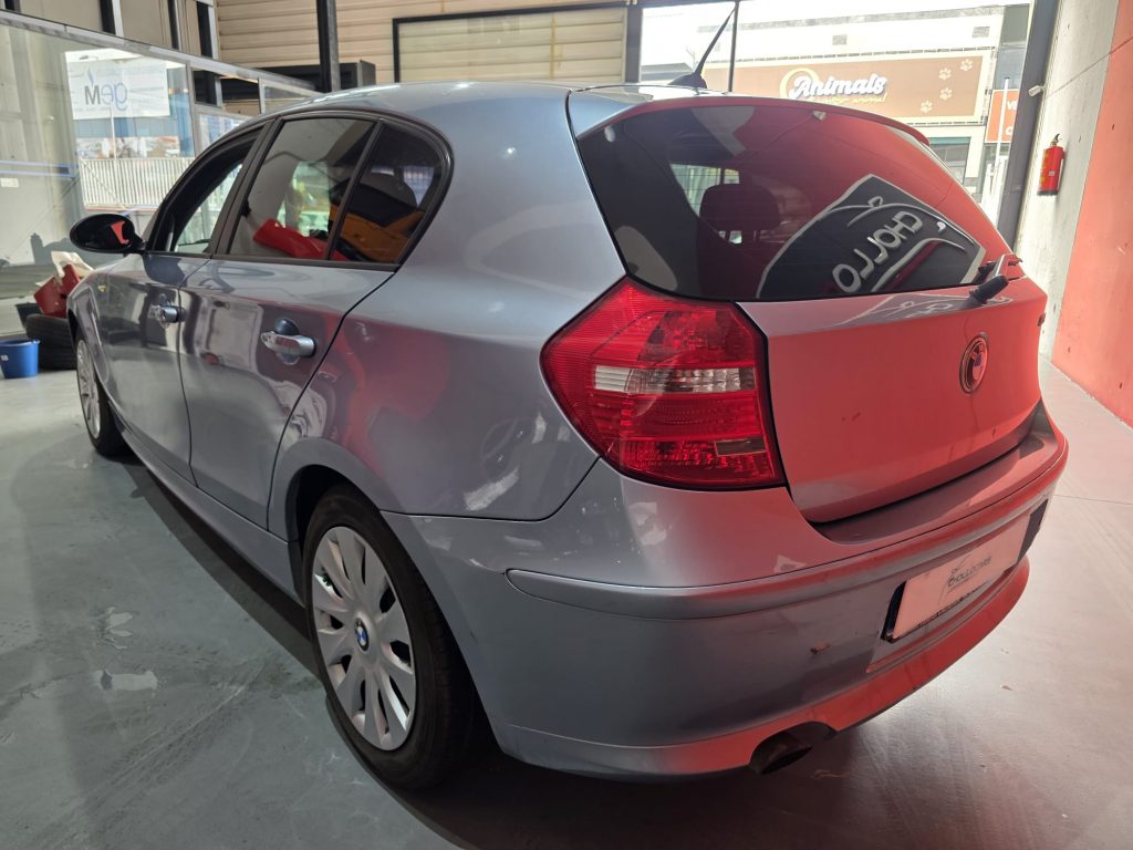 BMW 18