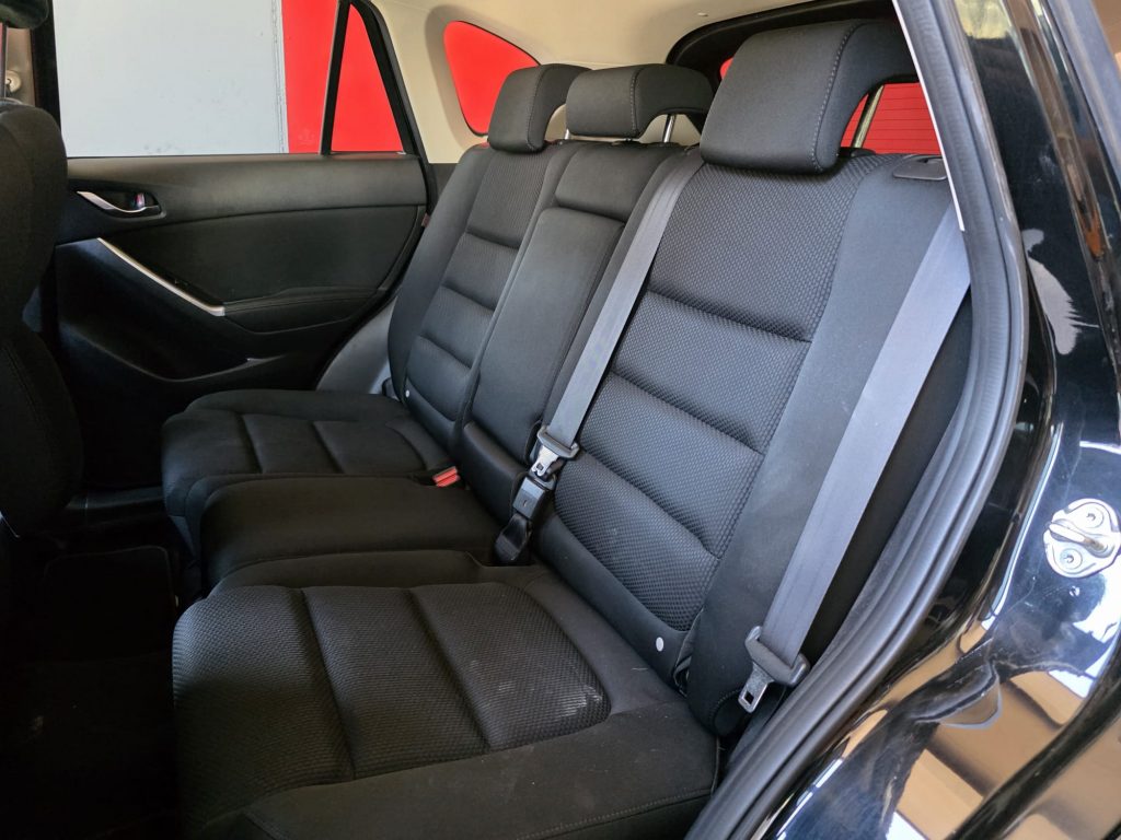 Mazda 12