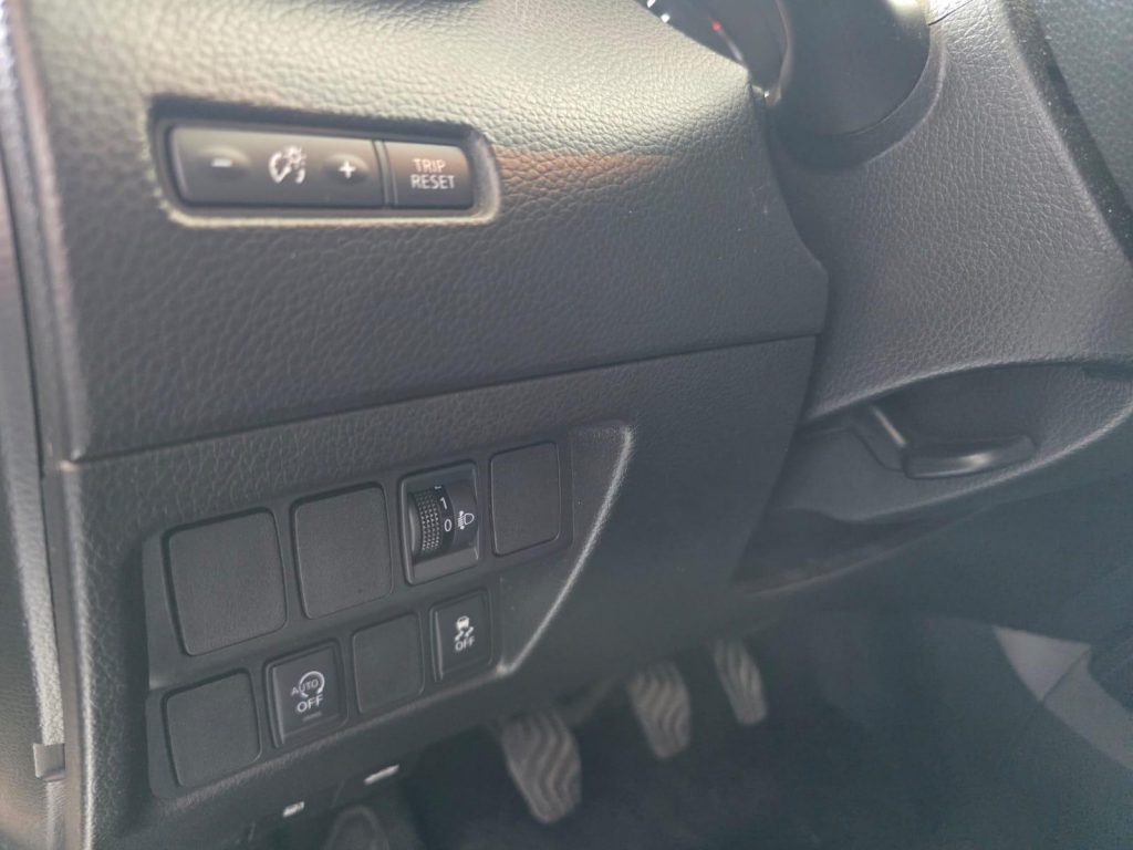 Nissan 2