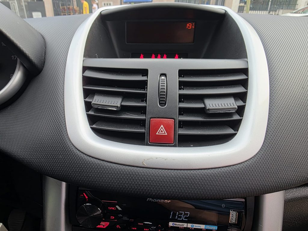 Peugeot 7