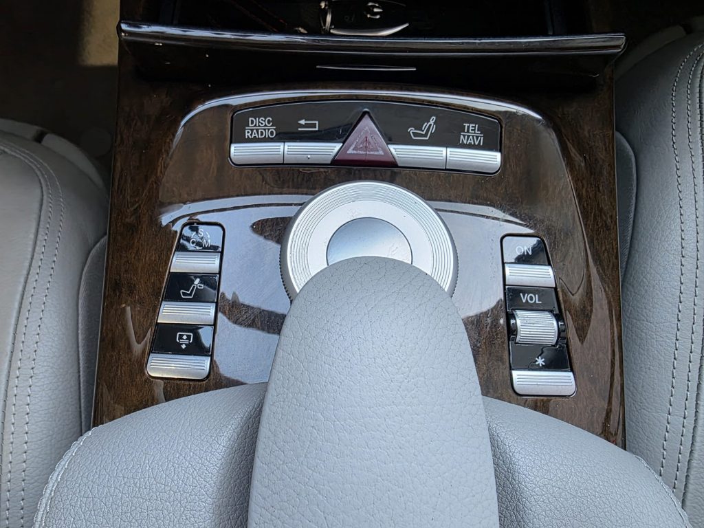 Mercedes 4